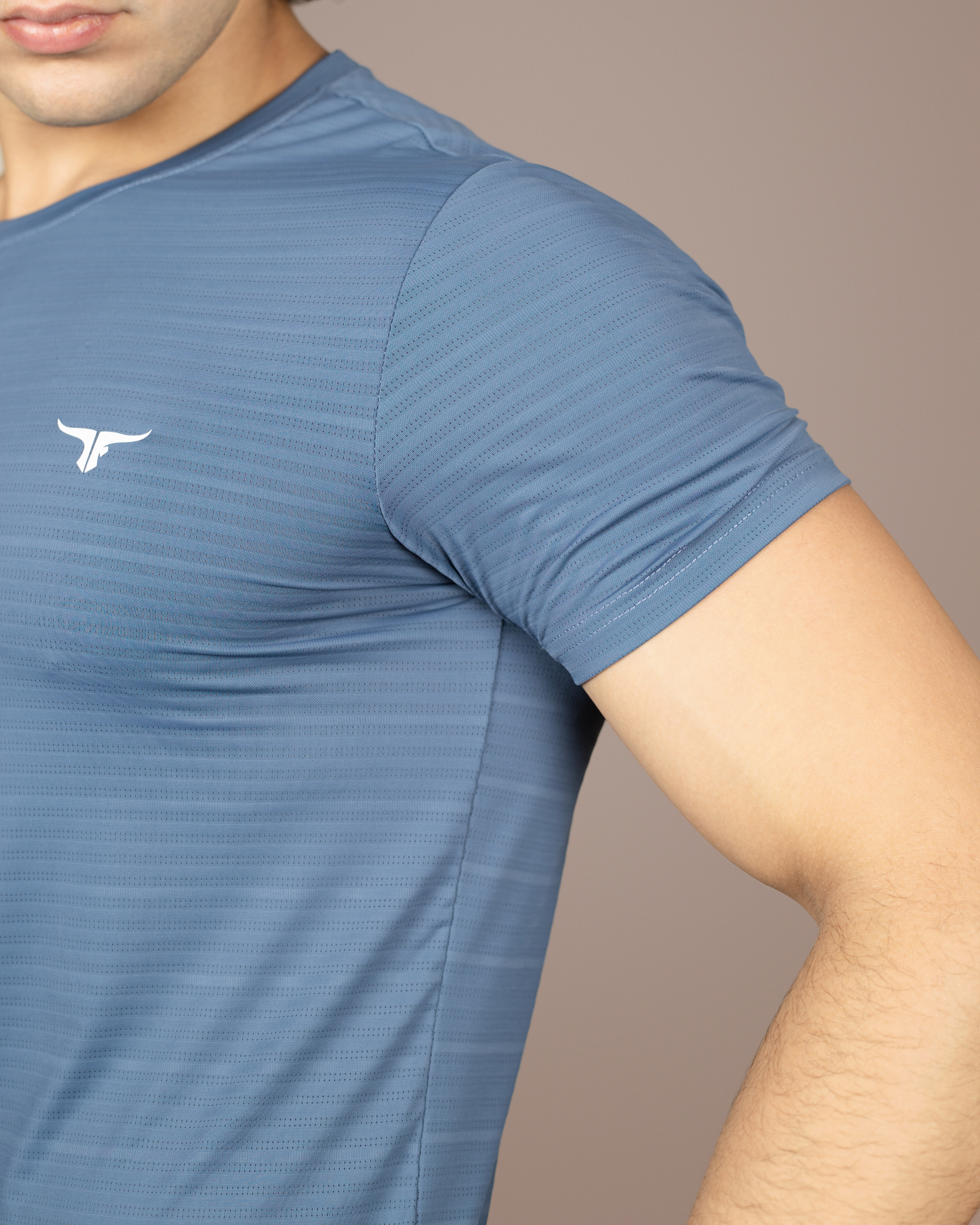 THUGFIT AirmanArmor - Men's Muscle Fit T-Shirt - Blue - THUGFIT