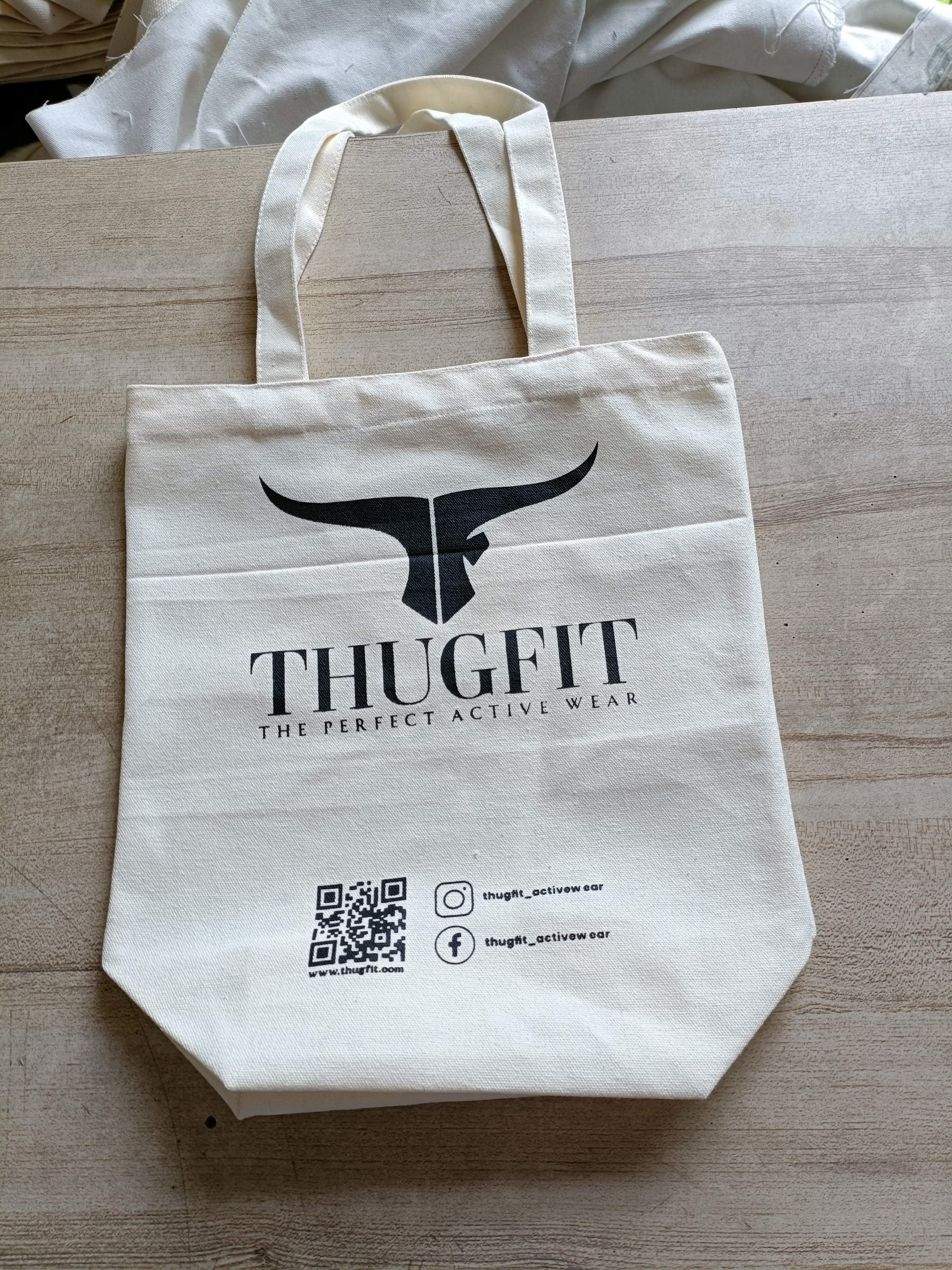 THUGFIT Chic and Sustainable Canvas Tote for Stylish Shopping